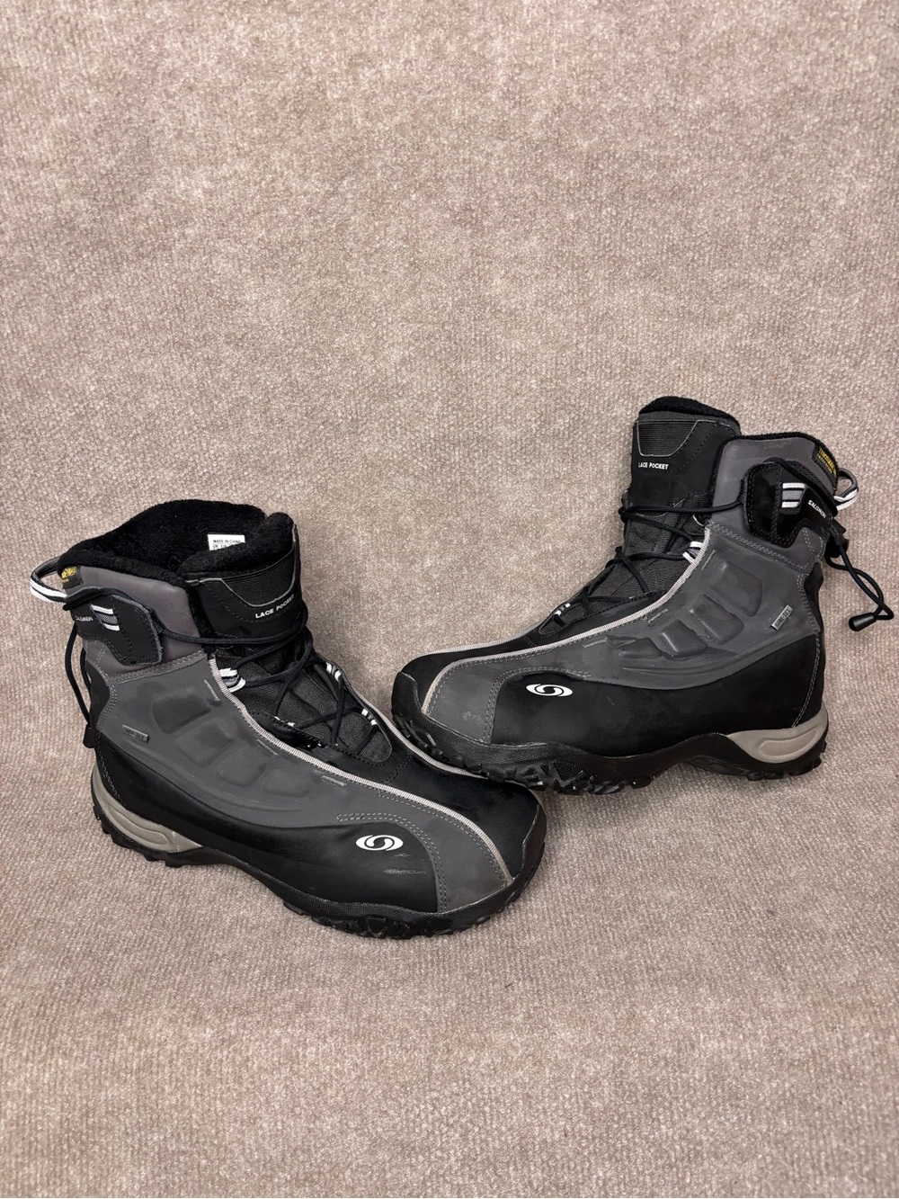 Salomon Men's Black and Gray Trail Winter Boots